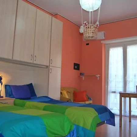 Camera Arancione Pansiyon